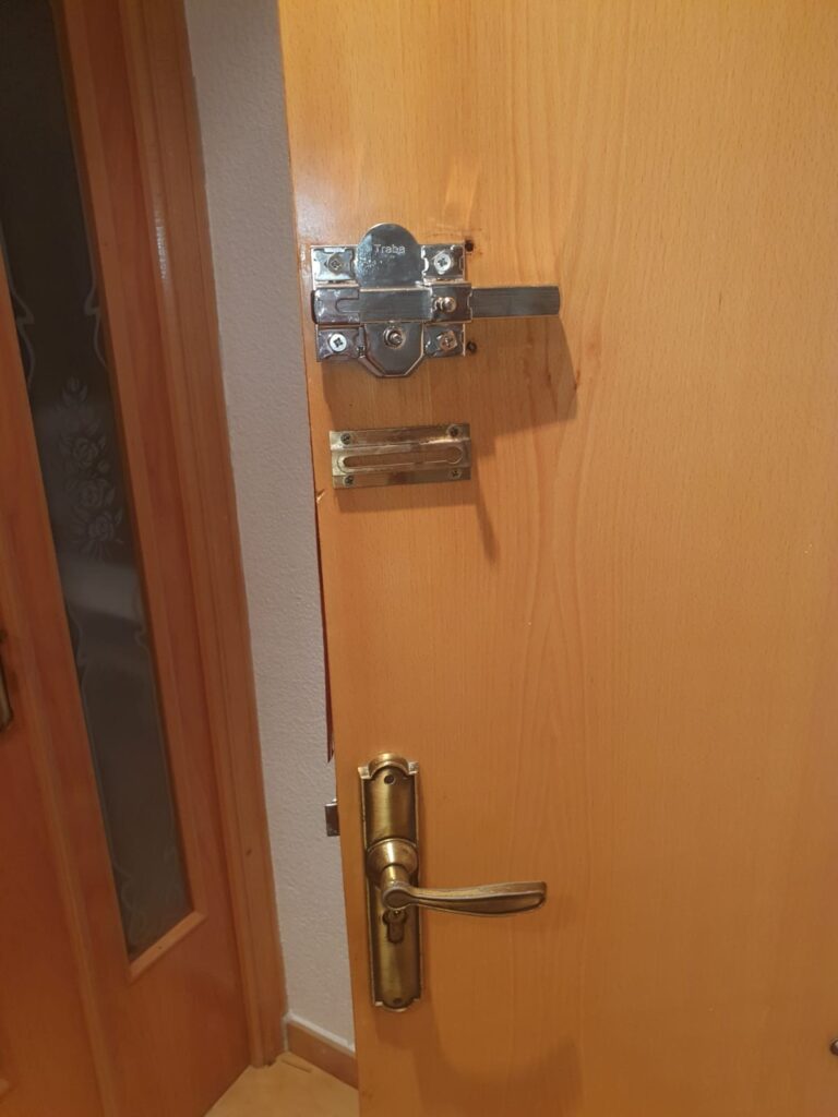 Apertura de puertas Lo Ferro